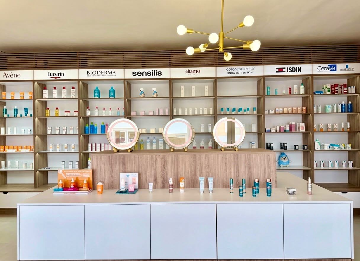 Muro de marcas: Avène, Eucerin, Bioderma, sensilis, EltaMD, Colorescience, ISDIN y CeraVe
